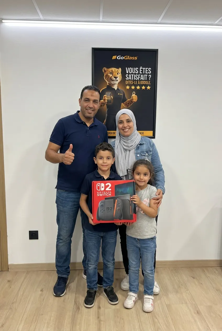 Famille satisfaite avec sa Nintendo Switch 2 offerte par GoGlass